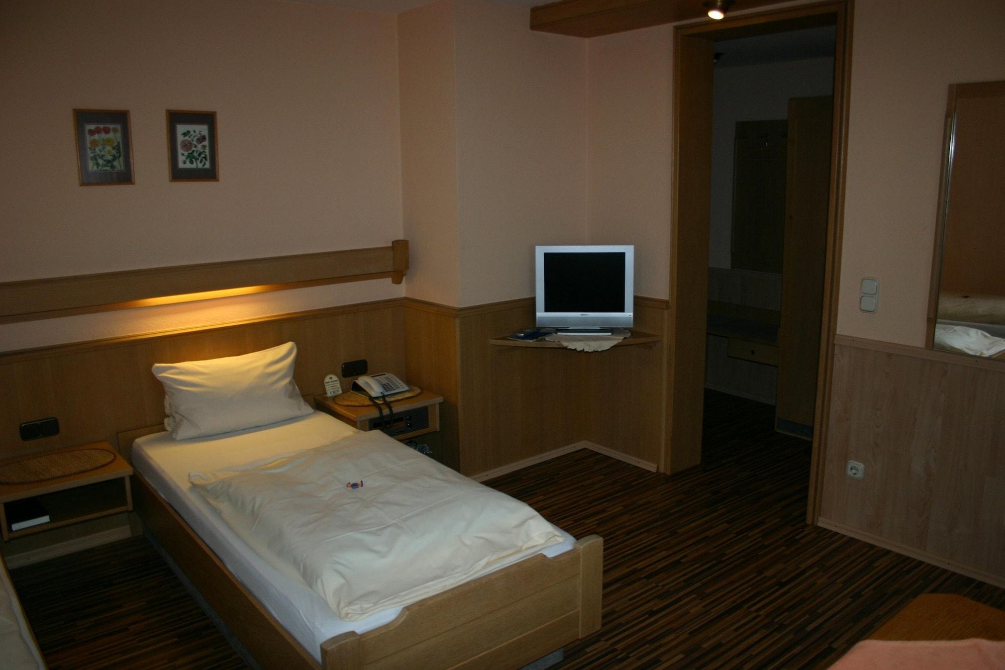 Hotel Rothenburger Hof Rothenburg ob der Tauber Exterior photo