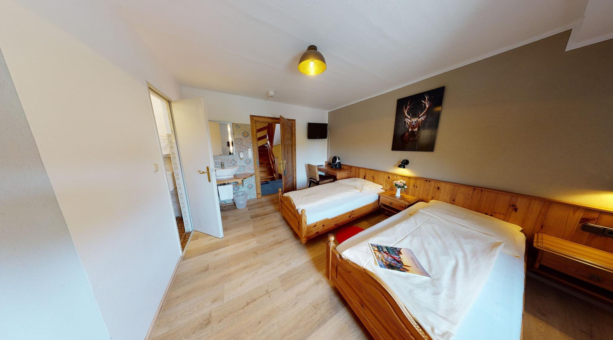Hotel Rothenburger Hof Rothenburg ob der Tauber Exterior photo