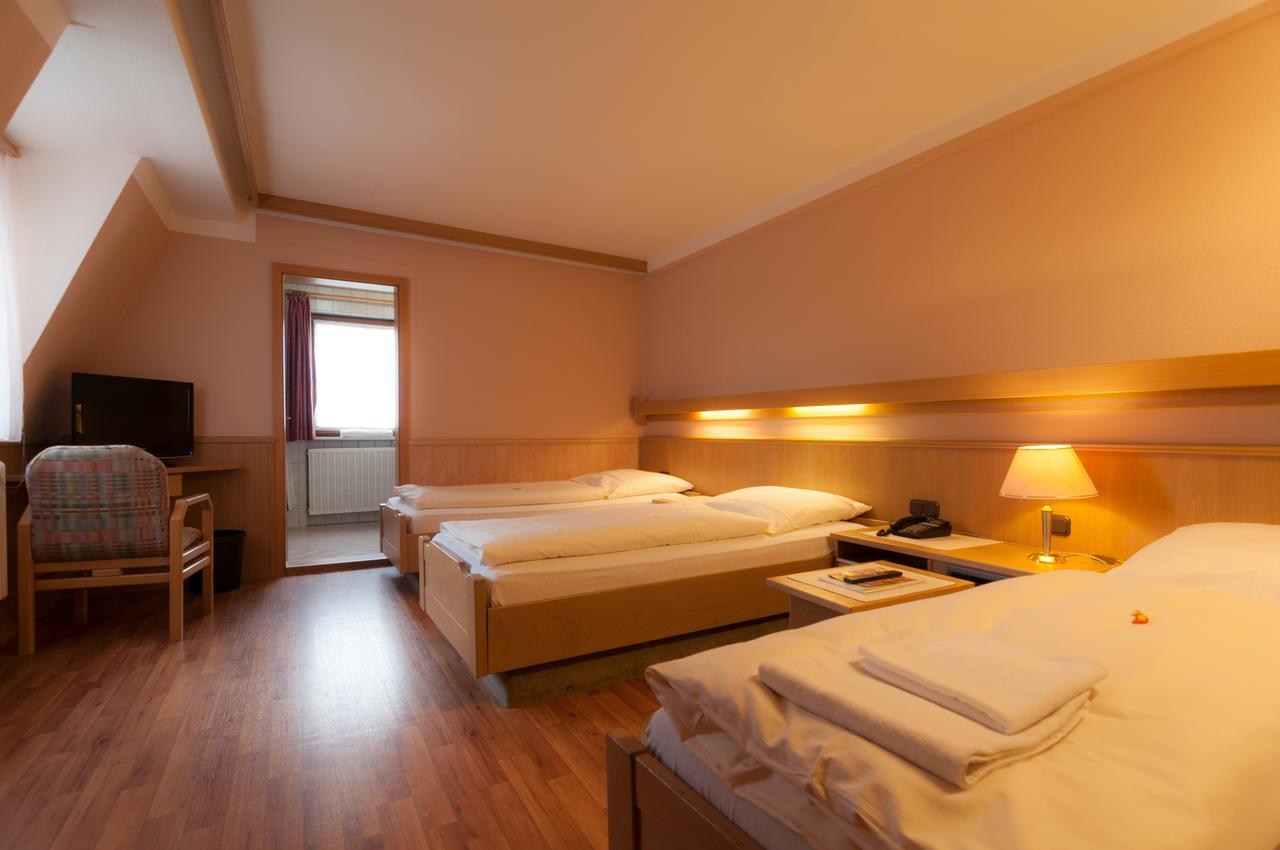 Hotel Rothenburger Hof Rothenburg ob der Tauber Exterior photo